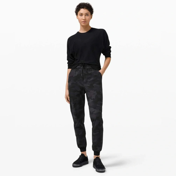 Lululemon Stretch High-Rise Jogger Full Length Black Camo Deep Coal Size Small - Picture 11 of 11